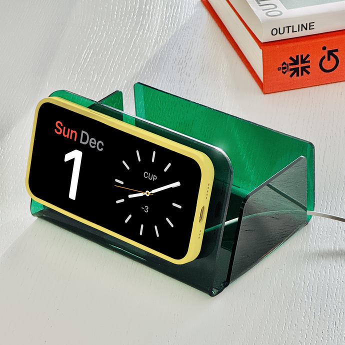 NS-B1 — Charging stand with storage