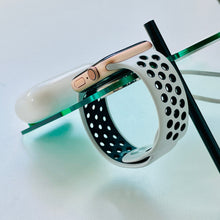 Ezl-05 — MagSafe 3-in-1 charging stand