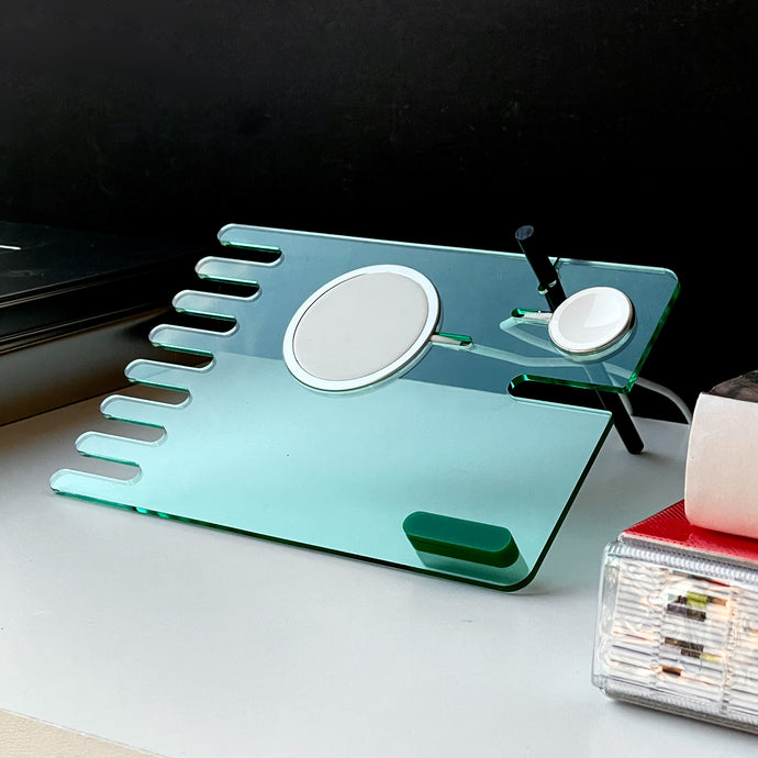 Ezl-05 — MagSafe 3-in-1 charging stand
