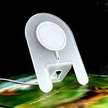 Beni — MagSafe wireless charging stand